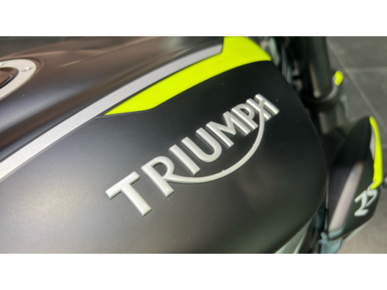 Triumph Street Triple RS (19MY)